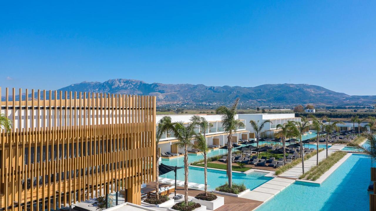 D' Andrea Lagoon All Suites - Adults Only Мармари Екстериор снимка The Village Outlet Center