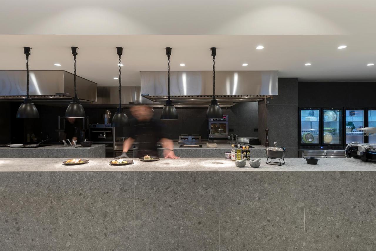 D' Andrea Lagoon All Suites - Adults Only Мармари Екстериор снимка The open kitchen at the restaurant